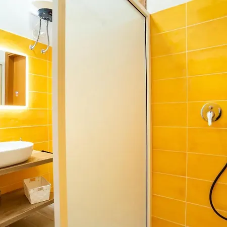 בית נופש Gioia Relais אבולה